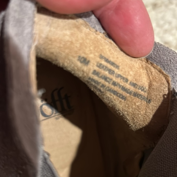 Softt Light Gray Suede Wedge Booties - Picture 5 of 6